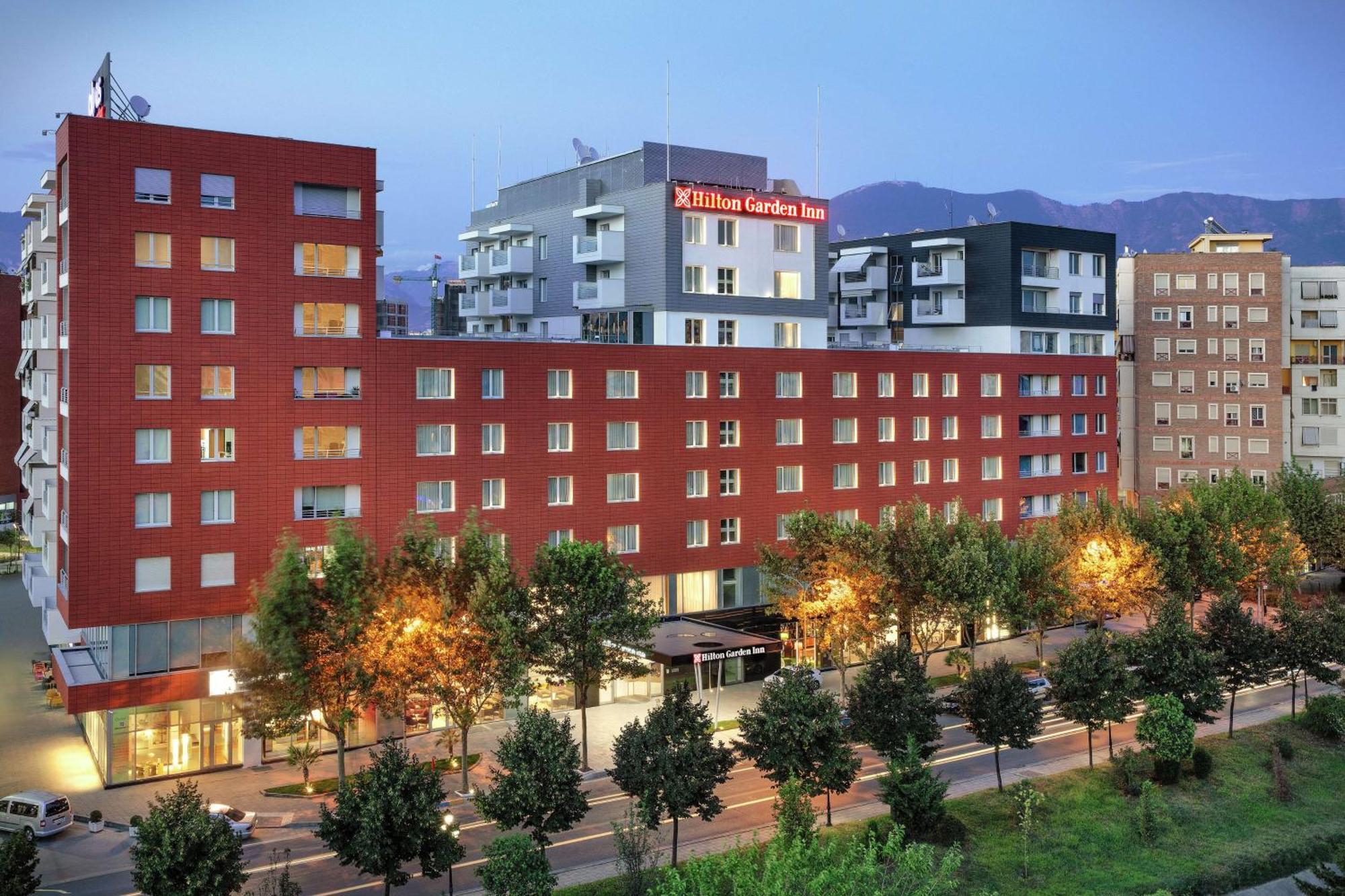 Hilton Garden Inn Tirana Exterior foto